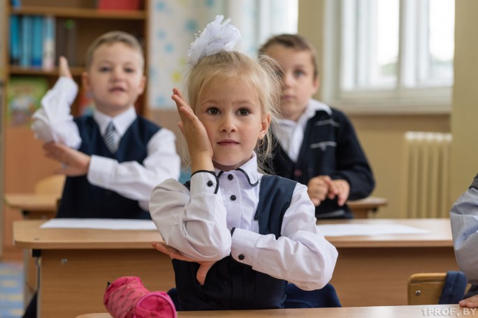 Как выбрать первую учительницу, нужно ли готовиться к школе, что делать с плохой успеваемостью – отвечает эксперт