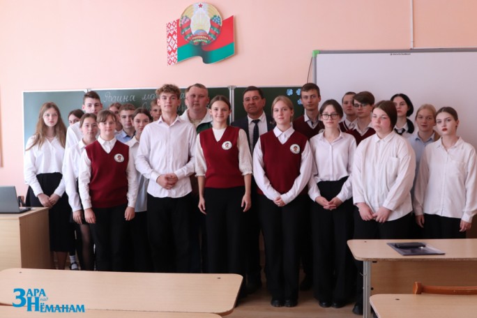 У школах Мастоўшчыны прайшлі сустрэчы ў рамках праекта “ШАГ”