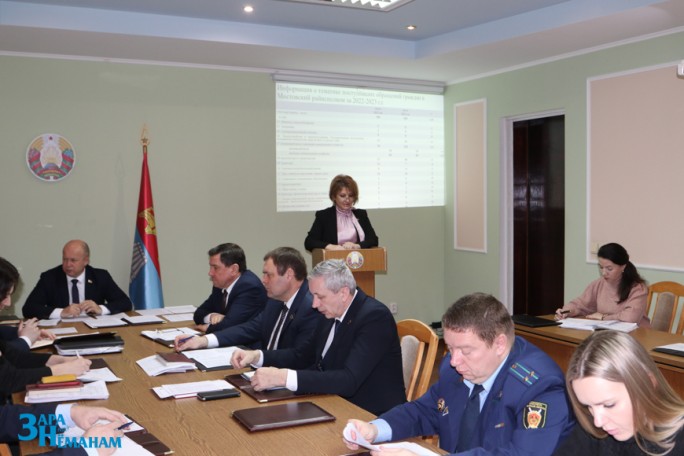 Вопросы дебюрократизации государственного аппарата и обращений граждан обсудили в Мостовском райисполкоме