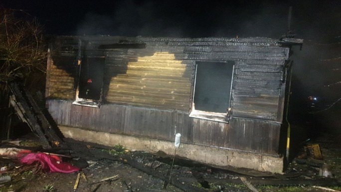 В Мостовском районе горел жилой дом