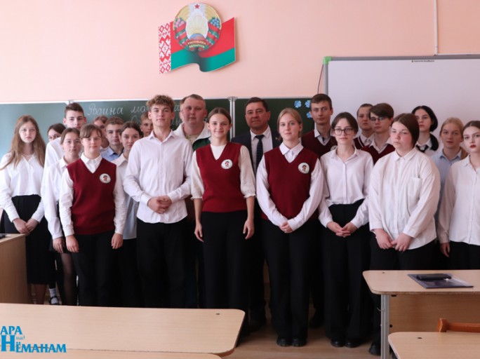 У школах Мастоўшчыны прайшлі сустрэчы ў рамках праекта “ШАГ”