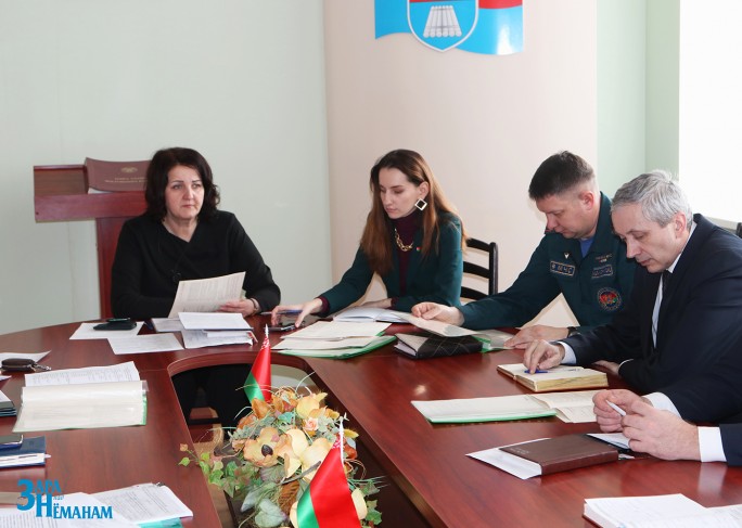 Какие проблемы выявлены в вопросах демографической безопасности в Мостовском районе