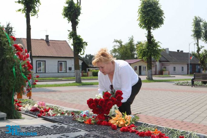 Мостовщину посетили родственники погибшего здесь солдата