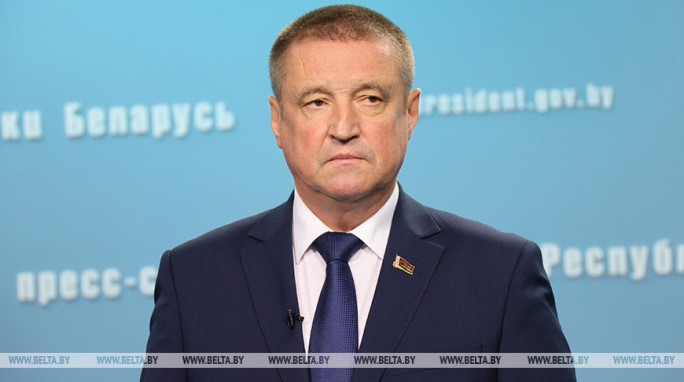 Заяц: поставлена задача до конца года наладить массовое производство белорусских конфет по китайскому рецепту