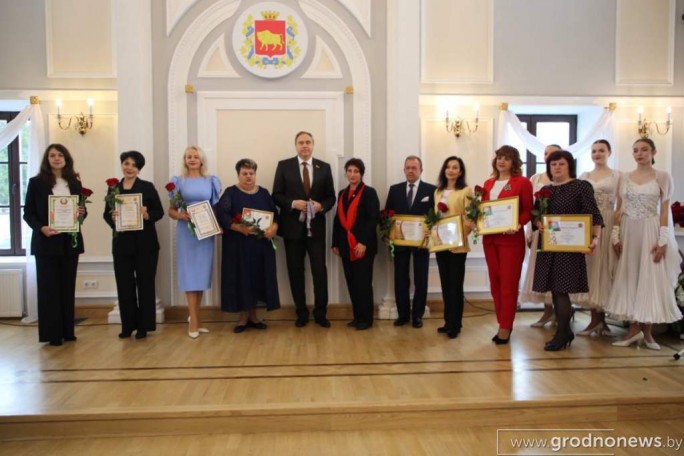 Торжественное мероприятие ко Дню работников культуры проходит в Гродно