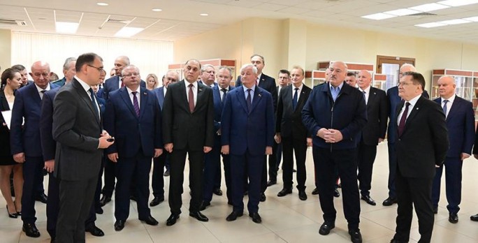 Лукашенко посещает БелАЭС