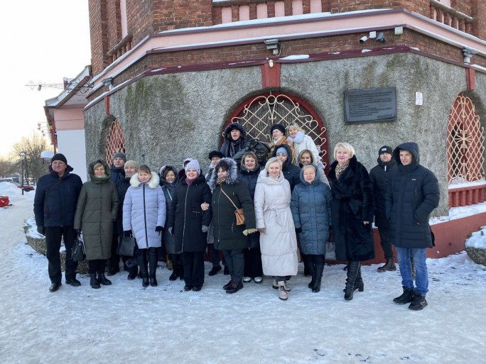 Как представители Мостовского района, активные участники профсоюзной выставки «Познай Беларусь» путешествовали по Гомельской области